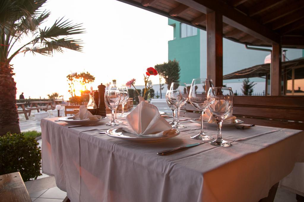 Vila Verde Beach Hotel Дуррес Екстер'єр фото