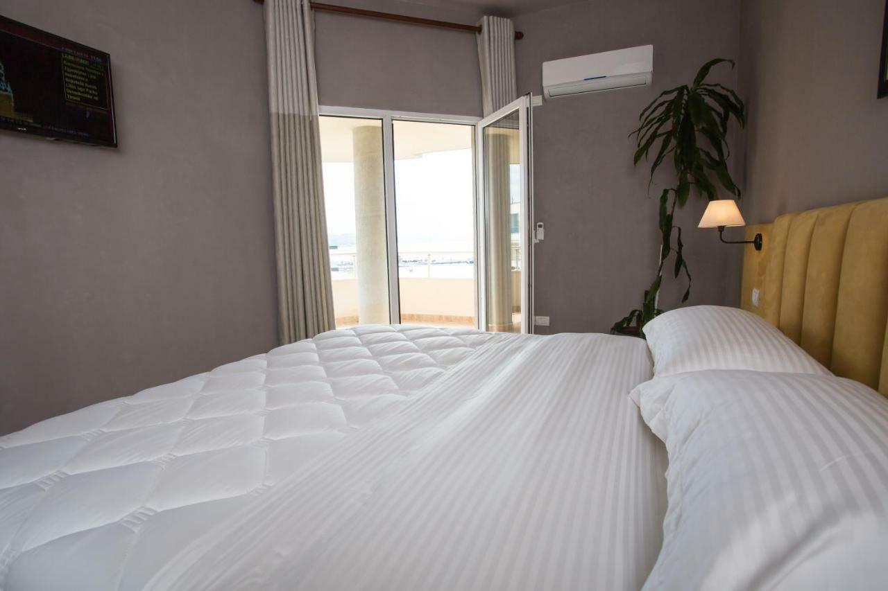 Vila Verde Beach Hotel Дуррес Екстер'єр фото