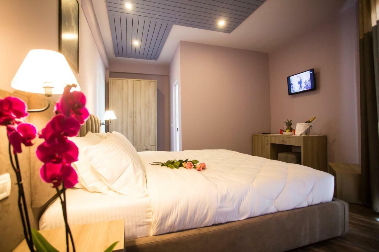 Vila Verde Beach Hotel Дуррес Екстер'єр фото