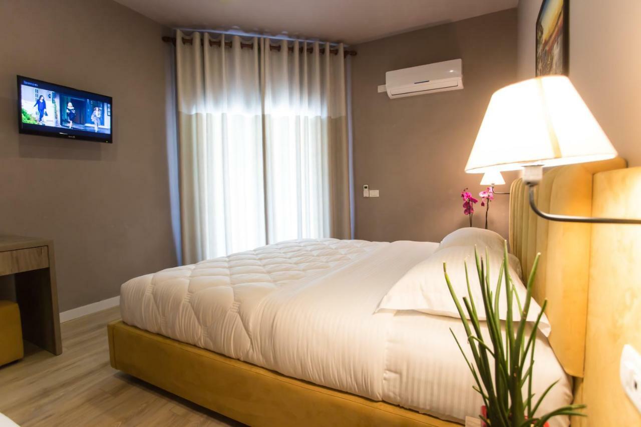 Vila Verde Beach Hotel Дуррес Екстер'єр фото