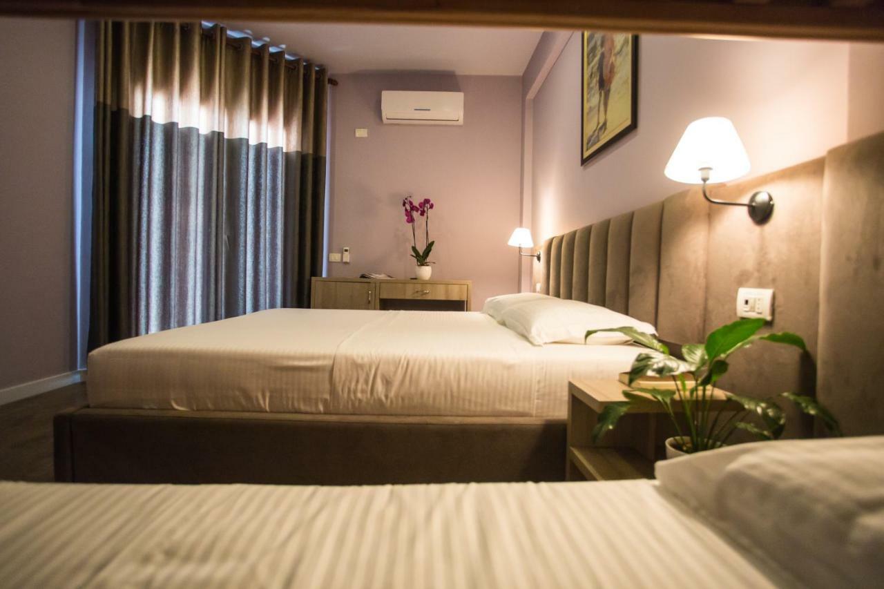 Vila Verde Beach Hotel Дуррес Екстер'єр фото