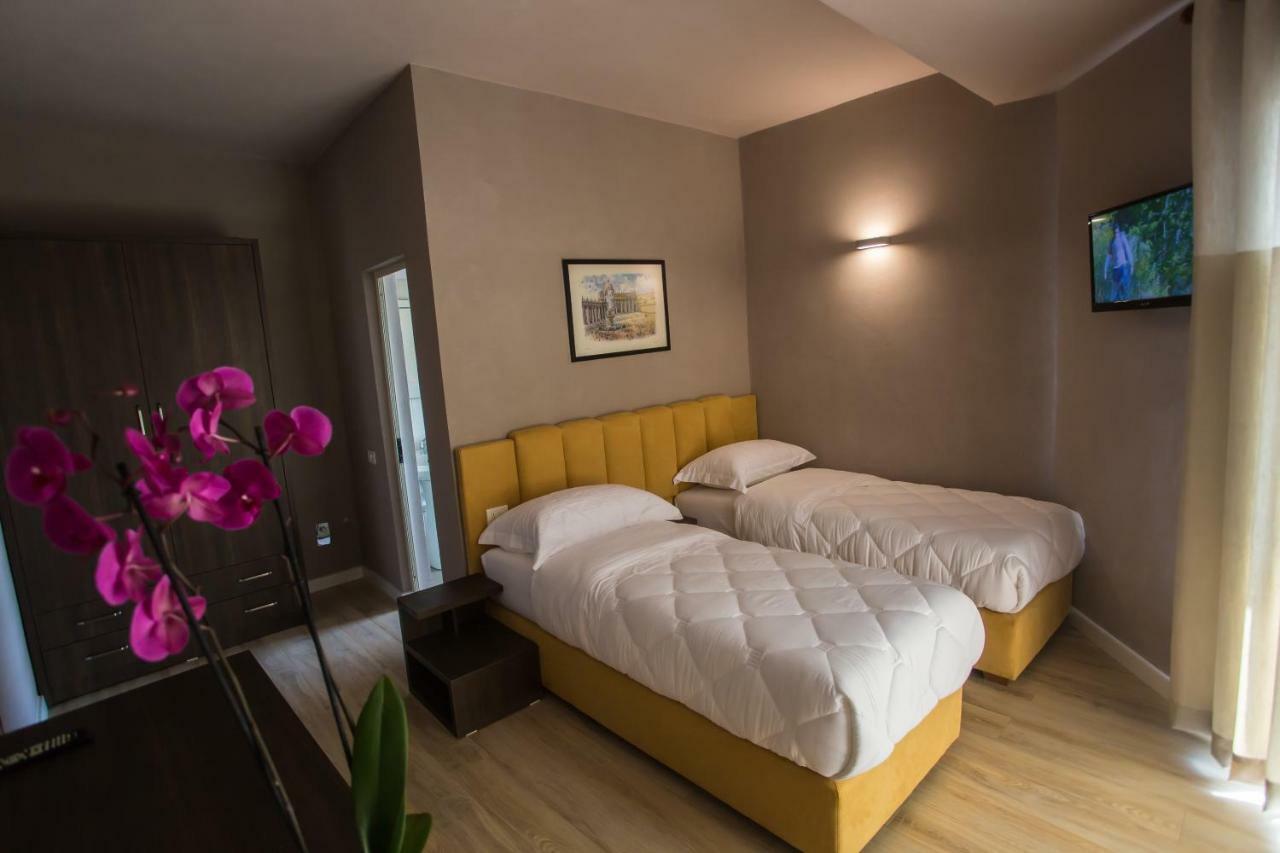Vila Verde Beach Hotel Дуррес Екстер'єр фото