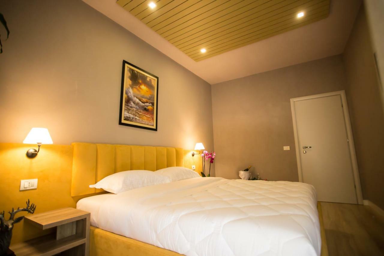 Vila Verde Beach Hotel Дуррес Екстер'єр фото