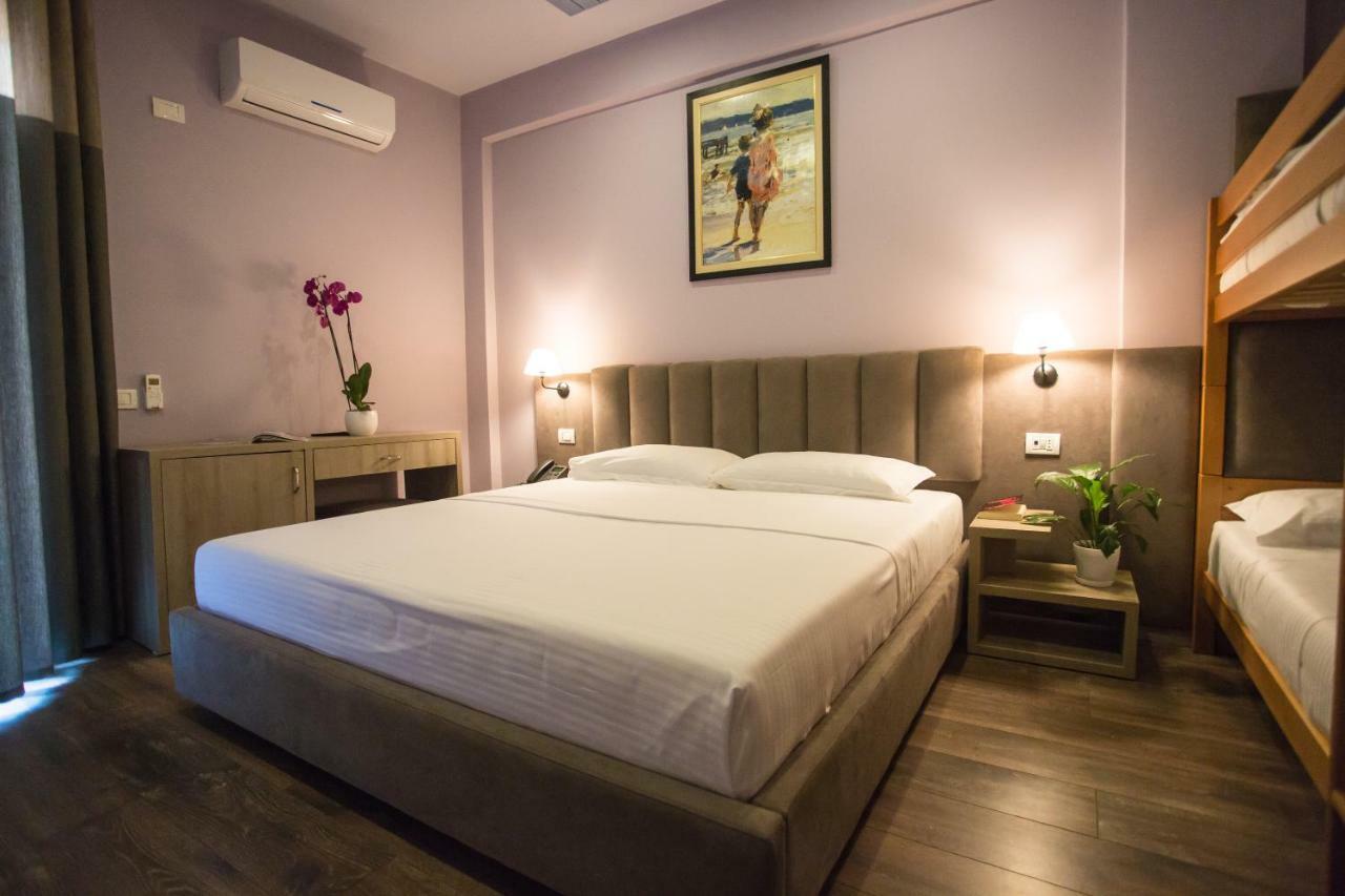 Vila Verde Beach Hotel Дуррес Екстер'єр фото