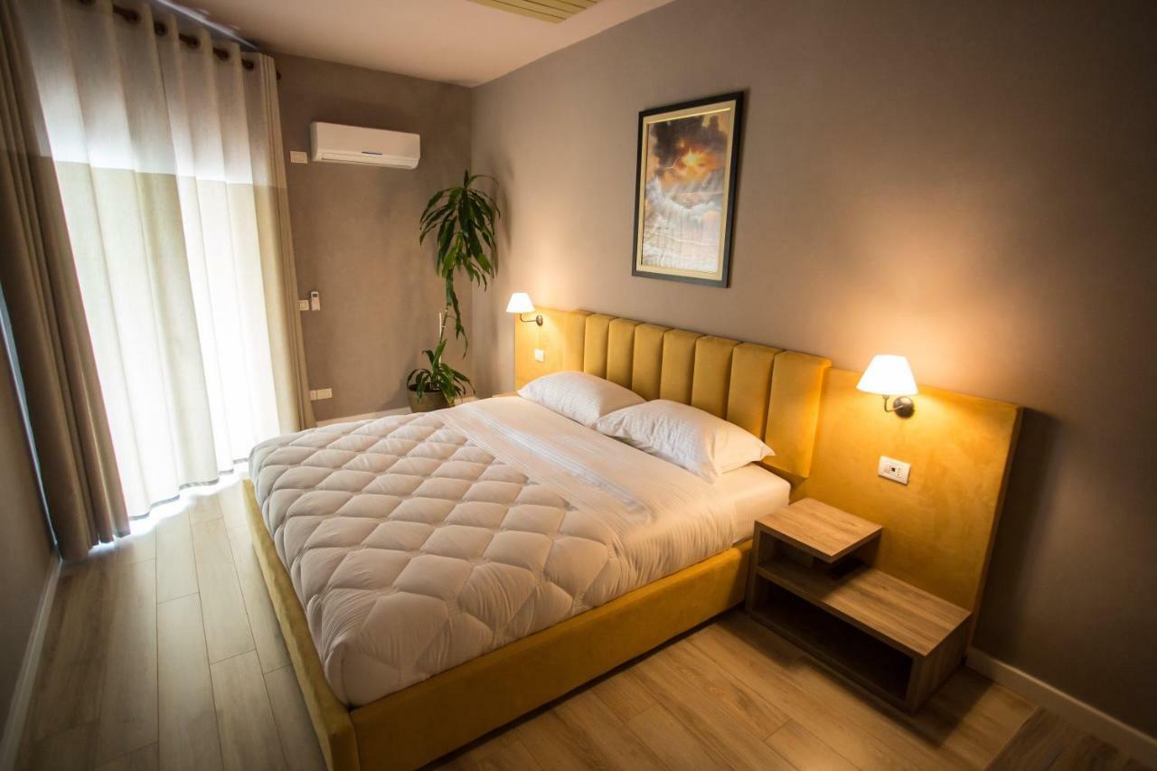 Vila Verde Beach Hotel Дуррес Екстер'єр фото