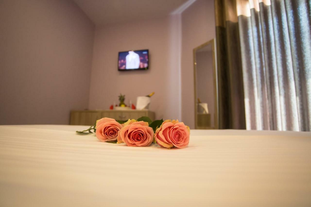 Vila Verde Beach Hotel Дуррес Екстер'єр фото